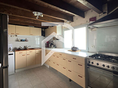 NEUVIC - Maison 6 pièces 147 m2 et garage