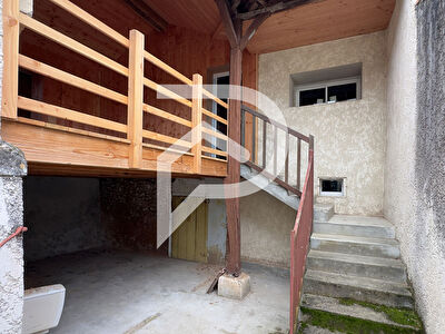 Maison à réhabiliter MONTREM