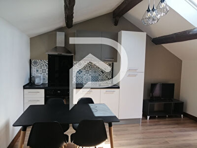 Appartement Savignac Les Eglises 2 pièces / TOUTES CHARGES COMPRISES