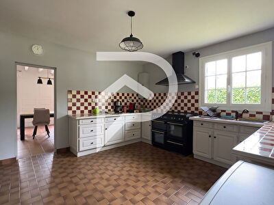 Maison 130m2, 3 chambres et bureau, piscine garage BOURGNAC