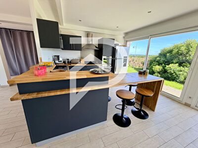 Maison contemporaine à BOULAZAC ISLE MANOIRE