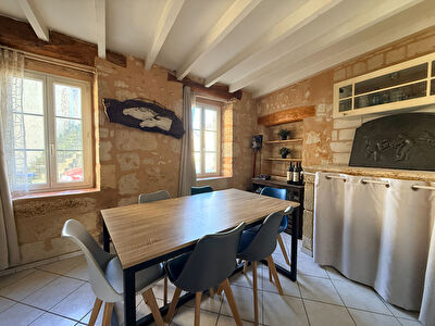 Charmante maison en pierre avec jardin et dépendance ? Saint-Laurent-d'Arce