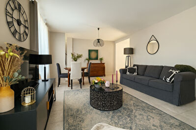 BELLE  MAISON RENOVEE DE 5 CHAMBRES ET JARDIN - SAINT ANDRE DE CUBZAC PROCHE CENTRE