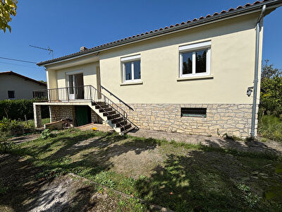 BELLE MAISON DE 3 CHAMBRES SUR GRAND TERRAIN DE 4833 M²- 5 min SAINT ANDRE DE CUBZAC