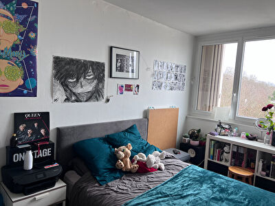 Appartement à vendre à Le Pecq de 71 m2 avec balcon et parking extérieur