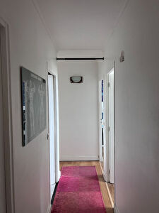 Appartement à vendre à Le Pecq de 71 m2 avec balcon et parking extérieur