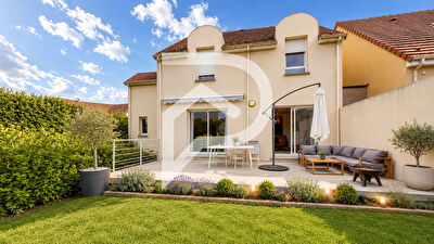A Vendre Maison située à Orgeval de 6 pièces pour 142 m2