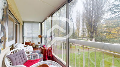 A vendre Marly-le-Roi - 3 pièces de 67m2 avec DPE E, ascenseur, 1loggia, cave et Box en sous-sol