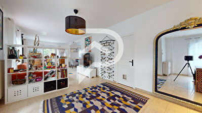 Triangle d'or de Marly-le-Roi - Maison de 190 m2 - DPE C - 5 chambres - jardin - garage - sous-sol total