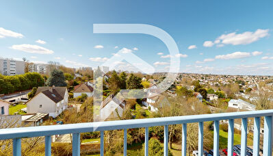 Dernier étage avec vue panoramique, appartement Le Pecq 3 pièces 60 m2