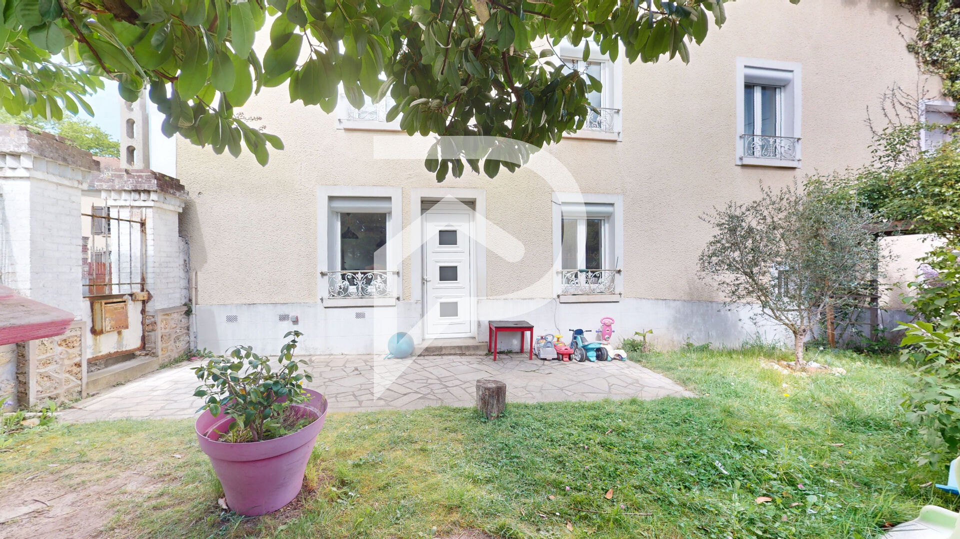 Photo du bien : Maison 8 pièces 220 m2