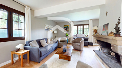 Maison rénovée à vendre à Marly-le-Roi -  DPE C, 5 chambres, jardin, sous-sol total