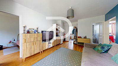 A vendre appartement de 4P à Marly-le-Roi avec 3 chambres - balcon, cave et box privatif