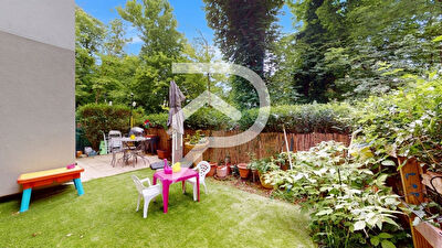 RARE - rez de jardin privatif, box, dpe c - beau 2 pièces de 56m2