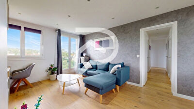 Appartement familial coeur de Marly-le-Roi avec 3 chambres, 2 salles d'eau, balcon, cave et parking