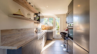 Au Coeur d'un Parc Privé, appartement de 4 pièces de 82m2