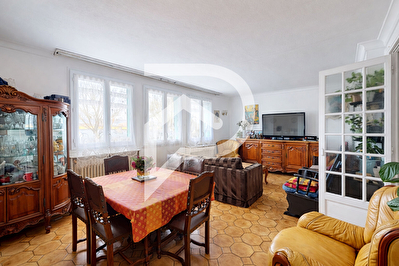 Maison Achères  5 pièce(s) 70m2, sous-sol total et jardin