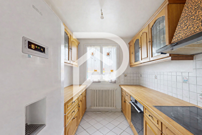 Maison Achères  5 pièce(s) 70m2, sous-sol total et jardin