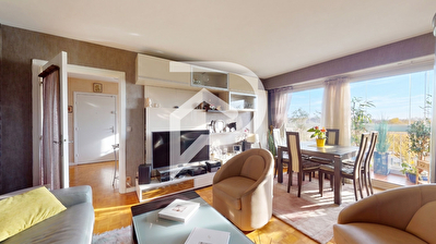 A vendre Marly-le-Roi - 3 pièces de 69m2 avec ascenseur, 1loggia, cave