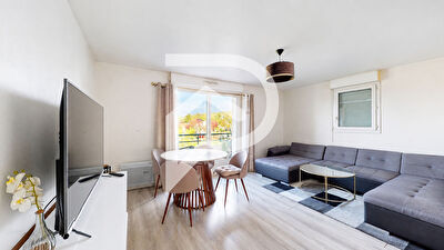 A VENDRE appartement 2 pièces 48M² 1 chambre vendu loué