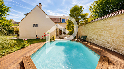 Maison familiale 158 m² avec piscine à Maule