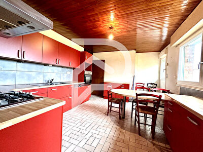 Pavillon individuel 6 chambres sur sous sol complet