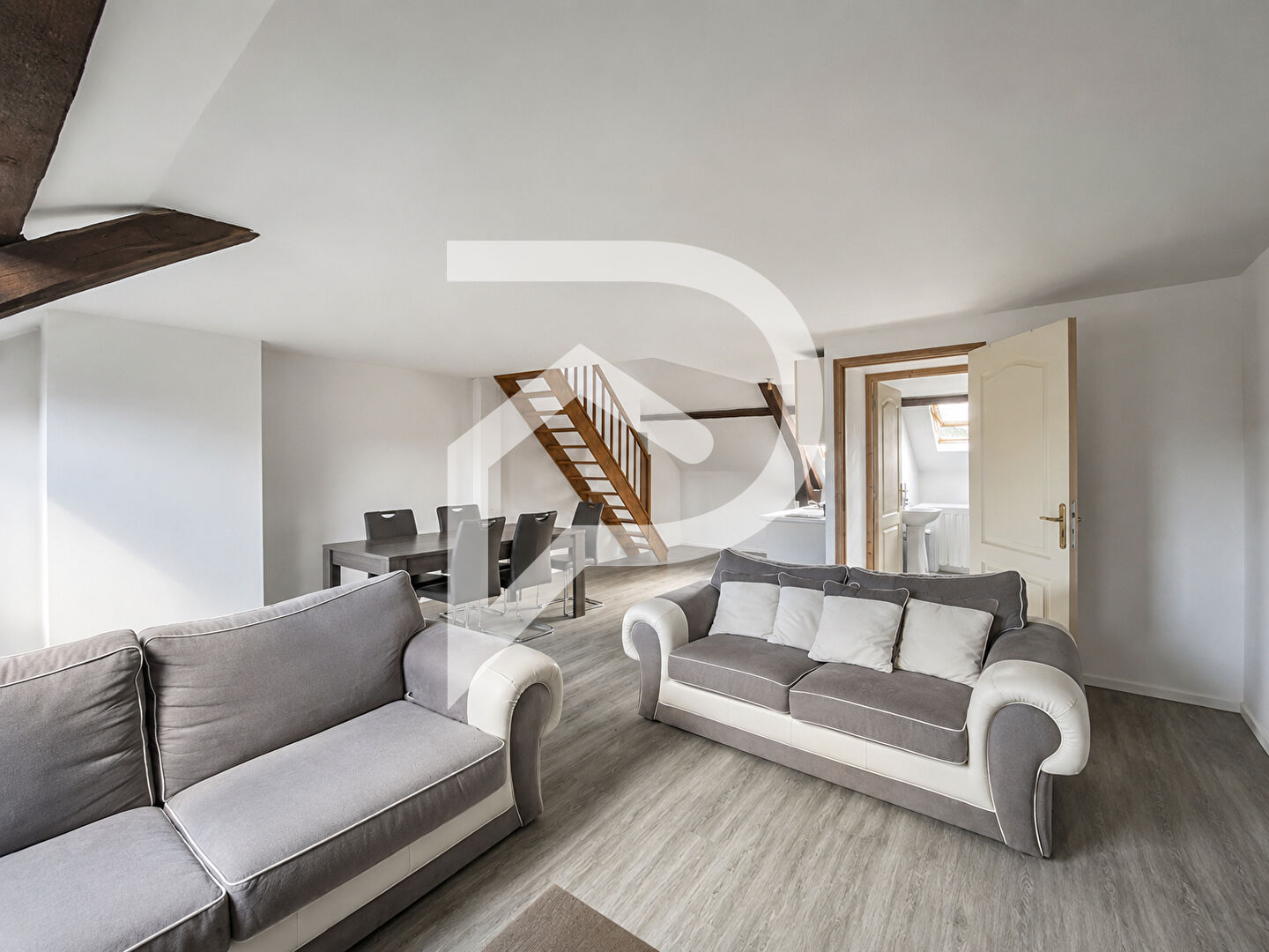 Photo du bien : Immeuble 20 pièces 300 m2