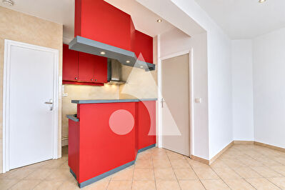 Appartement Les Lilas 2 pièce(s) 42 m2 LES LILAS photo 3