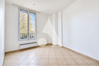 Appartement Les Lilas 2 pièce(s) 42 m2 LES LILAS photo 4