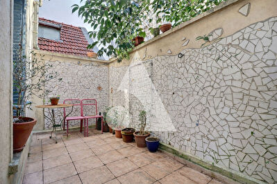 Maison Les Lilas 6 pièce(s) 189 m2 Les Lilas