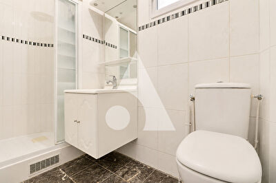 Appartement Les Lilas 2 pièce(s) 50 m2 LES LILAS photo 8