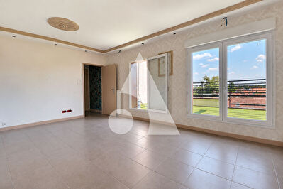 Appartement Aulnay Sous Bois 4 pièce(s) 82.01 m2 AULNAY SOUS BOIS photo 2