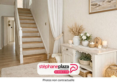 Maison Guenviller 8 pièce(s) 193 m²