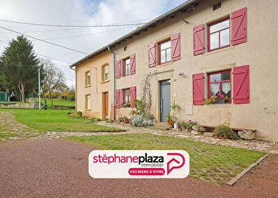 Maison Boustroff 6 pièce(s) 152.40 m2
