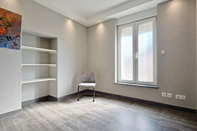 Appartement F6 135 m², terrasse et garage à LONGEVILLE LES SAINT AVOLD