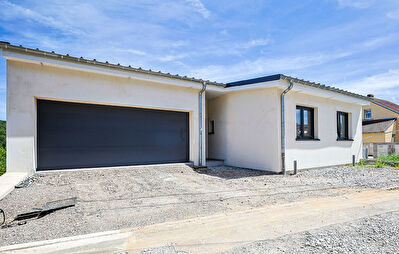 Maison neuve de plain-pied ? Confort, modernité et beaux volumes