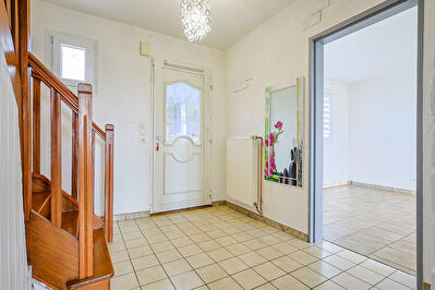 EXCLUSIVITÉ  - Maison lumineuse  - 3 chambres - Jardin - Garage - DPE C