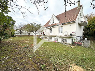 Maison Laigneville 6 pièce(s) 147 m2