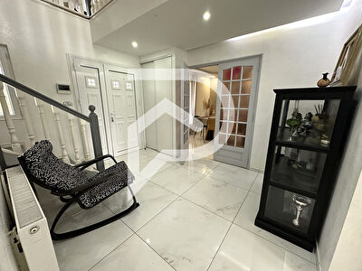 Maison Laigneville 6 pièce(s) 147 m2