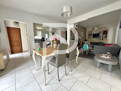 Maison Laigneville 6 pièce(s) 141 m2