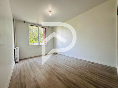Appartement Creil 4 pièce(s) 62 m2