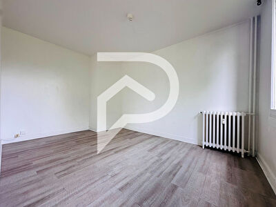 Appartement Creil 4 pièce(s) 62 m2