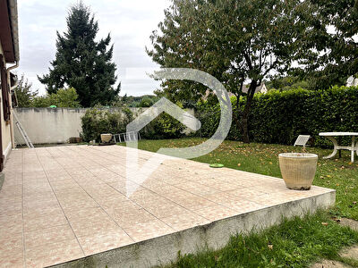 Maison Monchy Saint Eloi 5 pièce(s) 115 m2