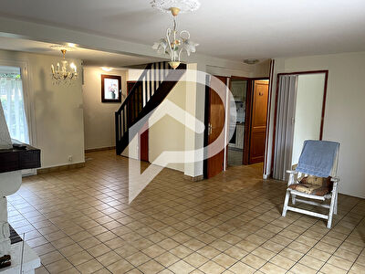 Maison Monchy Saint Eloi 5 pièce(s) 115 m2