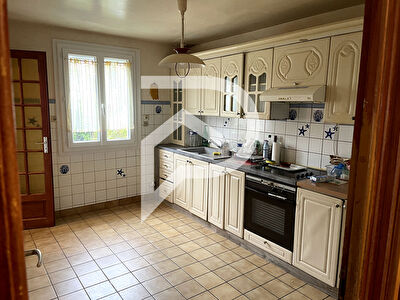 Maison Monchy Saint Eloi 5 pièce(s) 115 m2