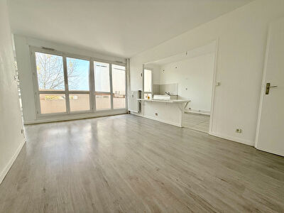 Appartement Montataire 5 pièce(s) 93 m2
