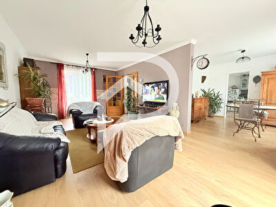 Maison Villers Saint Paul 5 pièce(s) 120 m2