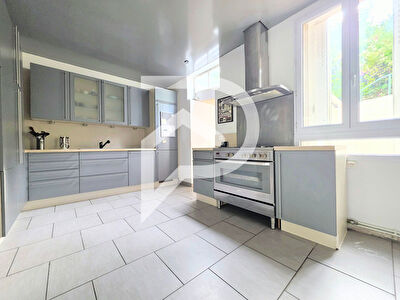 Maison Creil 5 pièce(s) 131m2