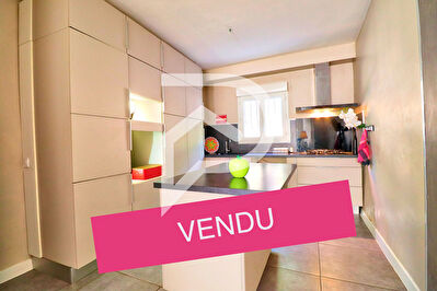 MAISON DE VILLAGE TYPE 5 CLIMATISEE LUMINEUSE AU CALME