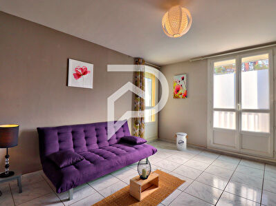 APPARTEMENT TYPE 3 AVEC GARAGE DOUBLE BALCON ET JARDIN COMMUN